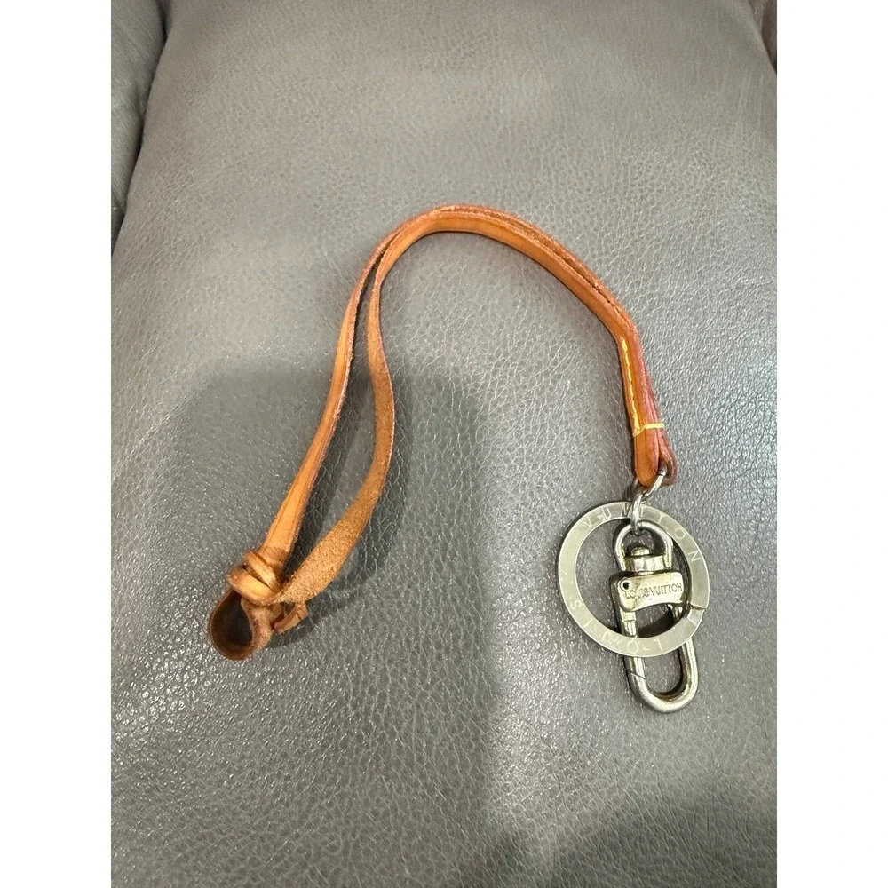 Louis Vuitton Vachetta Leather Strap Keychain Silver Tone Logo Clasp Bag Charm